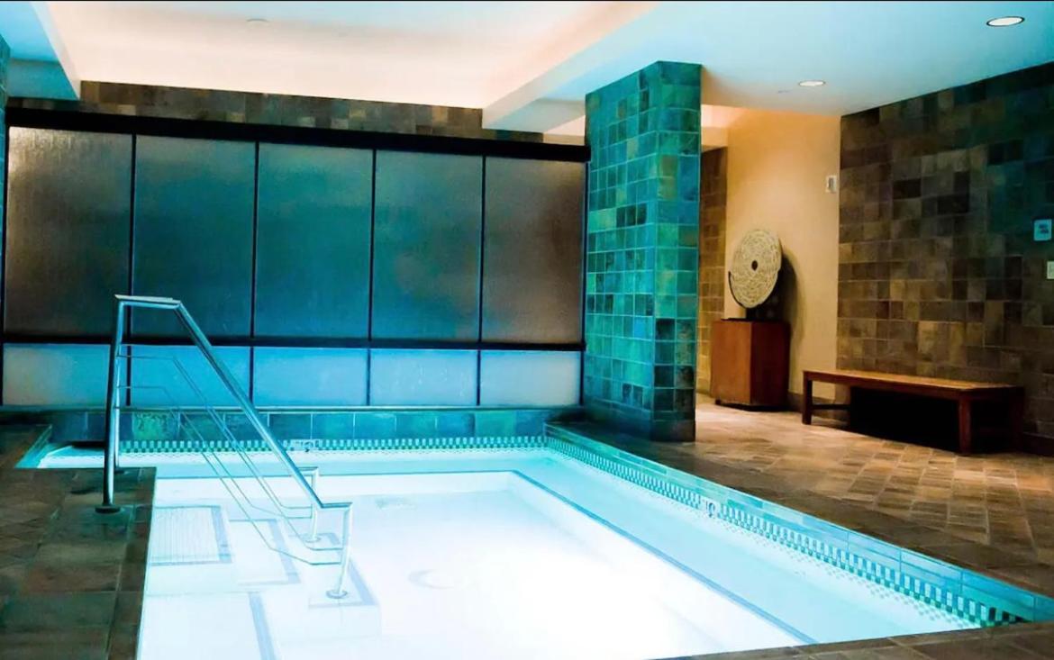 The Fantasy Suite Mgm Signature Pool View Las Vegas Exterior photo