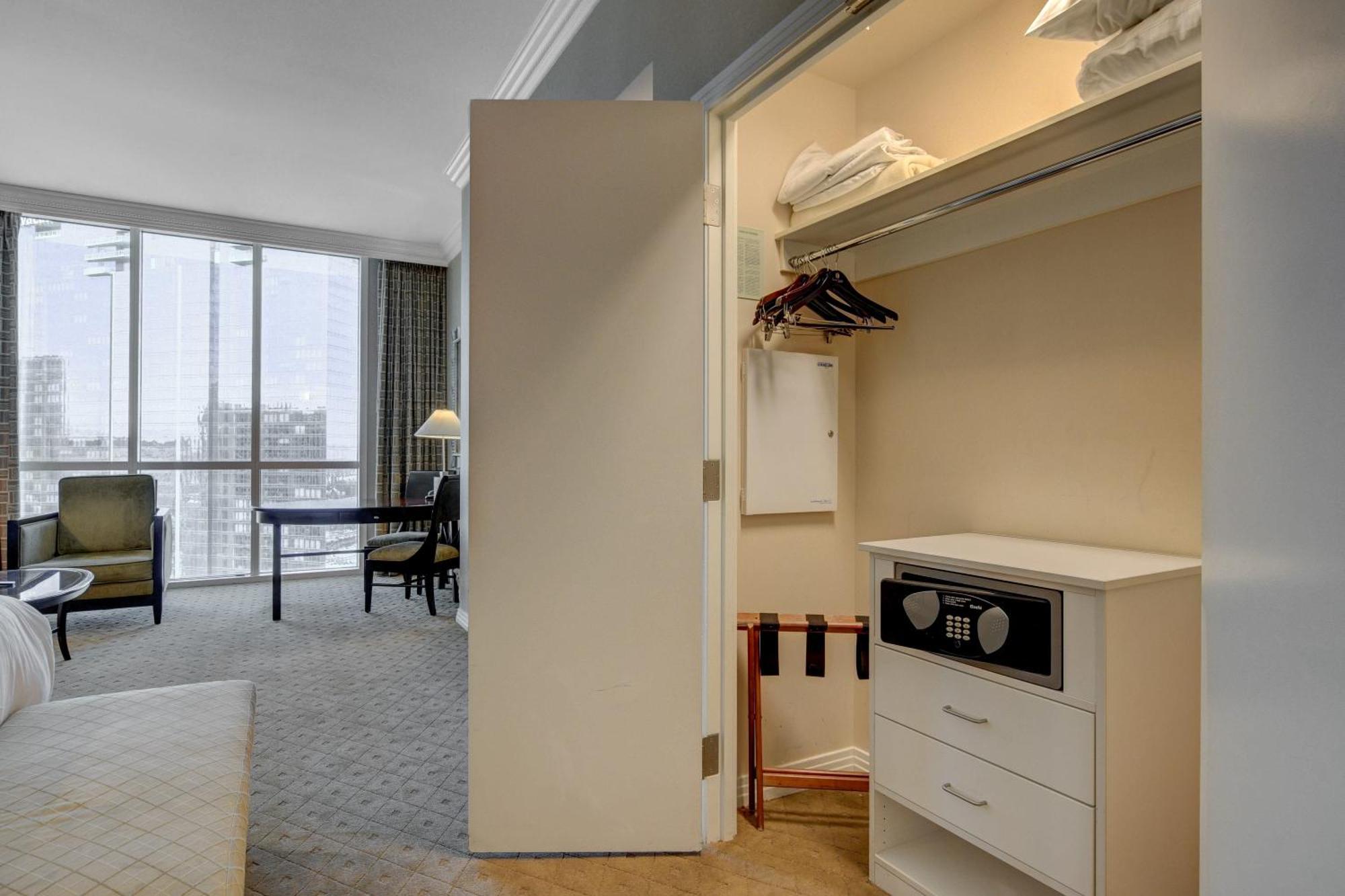 The Fantasy Suite Mgm Signature Pool View Las Vegas Exterior photo