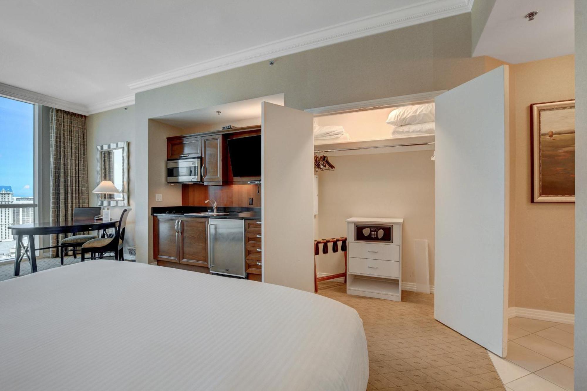 The Fantasy Suite Mgm Signature Pool View Las Vegas Exterior photo