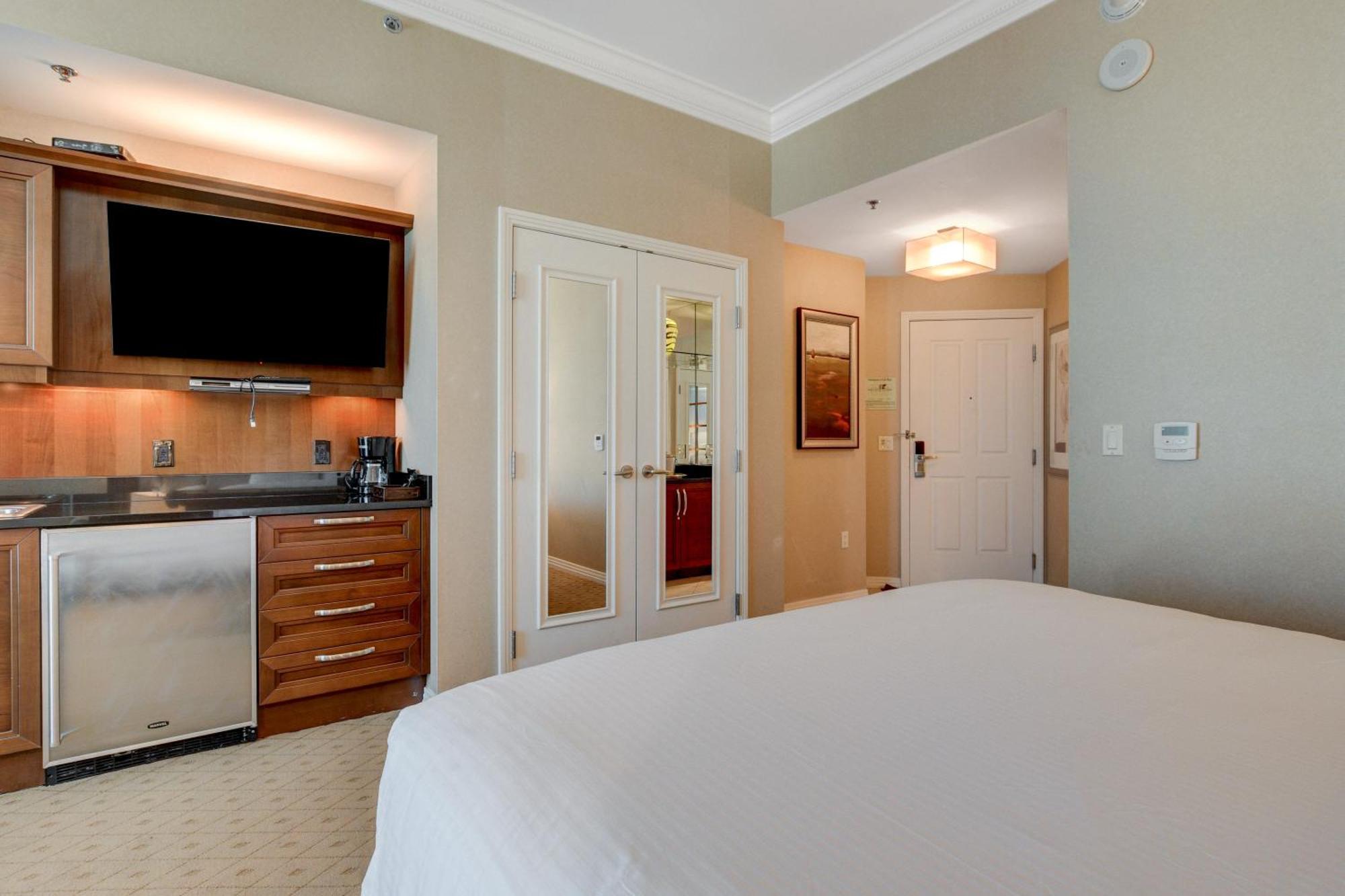 The Fantasy Suite Mgm Signature Pool View Las Vegas Exterior photo