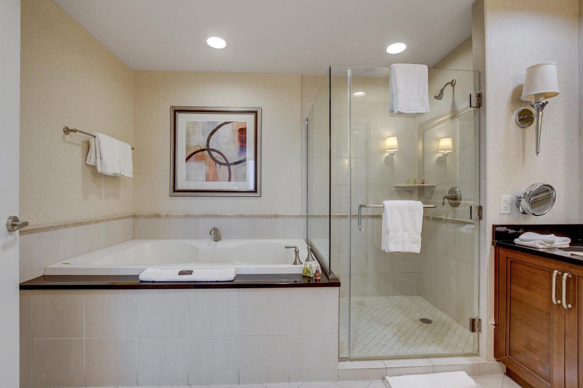 The Fantasy Suite Mgm Signature Pool View Las Vegas Exterior photo