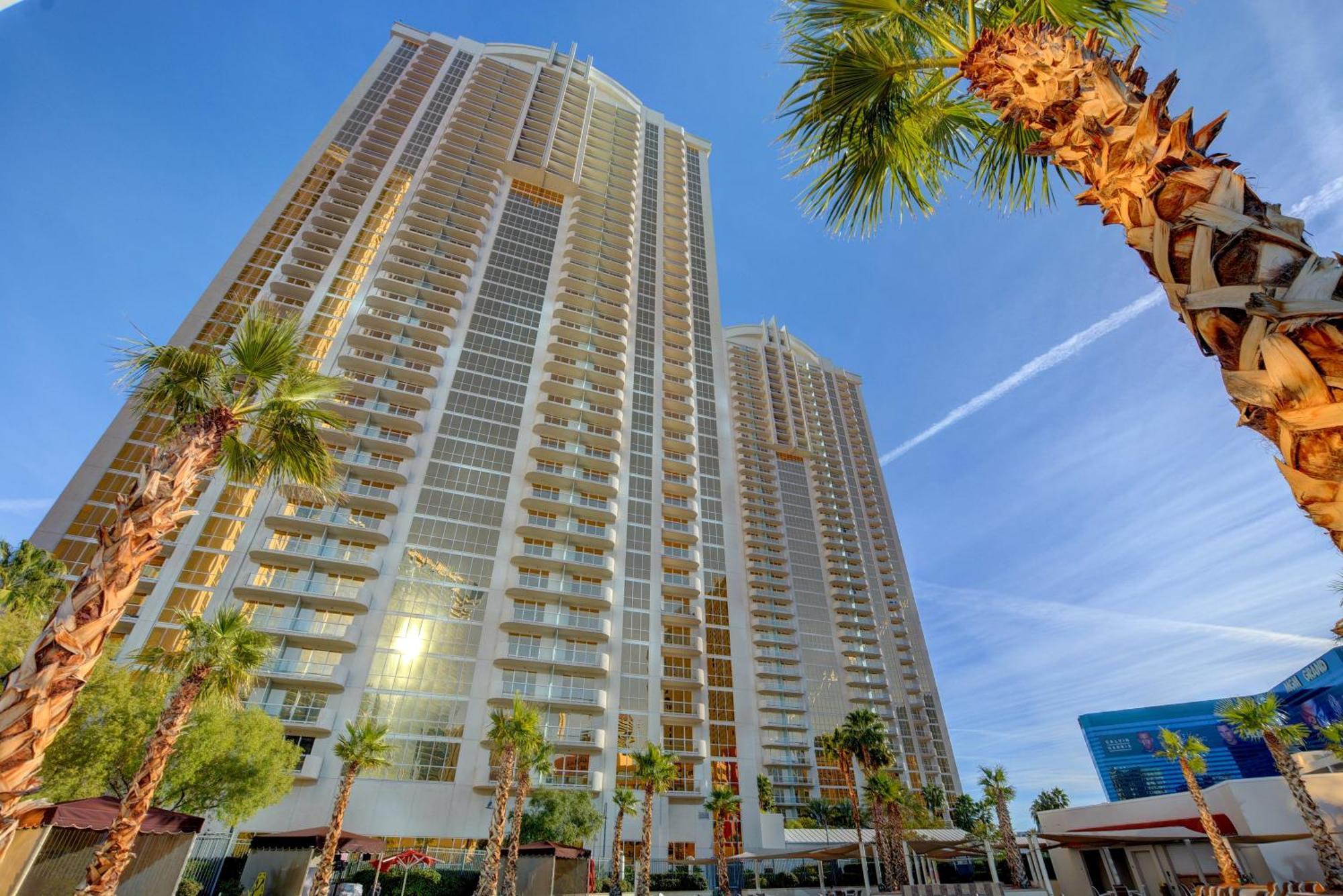 The Fantasy Suite Mgm Signature Pool View Las Vegas Exterior photo