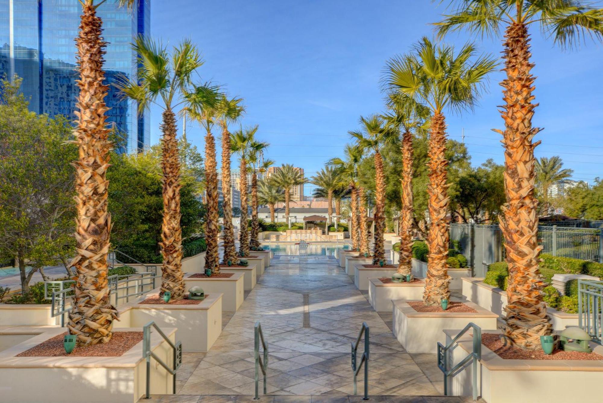 The Fantasy Suite Mgm Signature Pool View Las Vegas Exterior photo