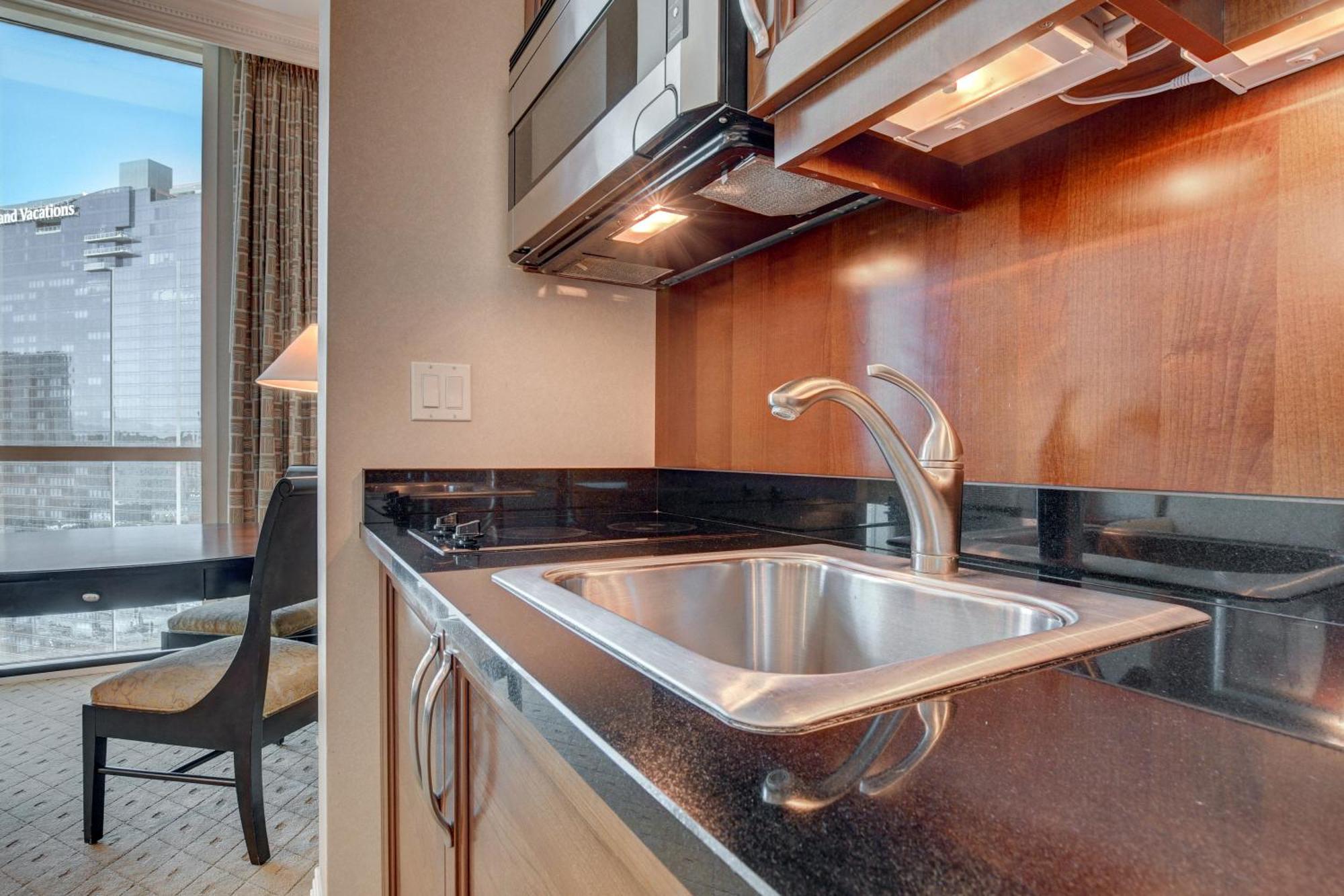The Fantasy Suite Mgm Signature Pool View Las Vegas Exterior photo
